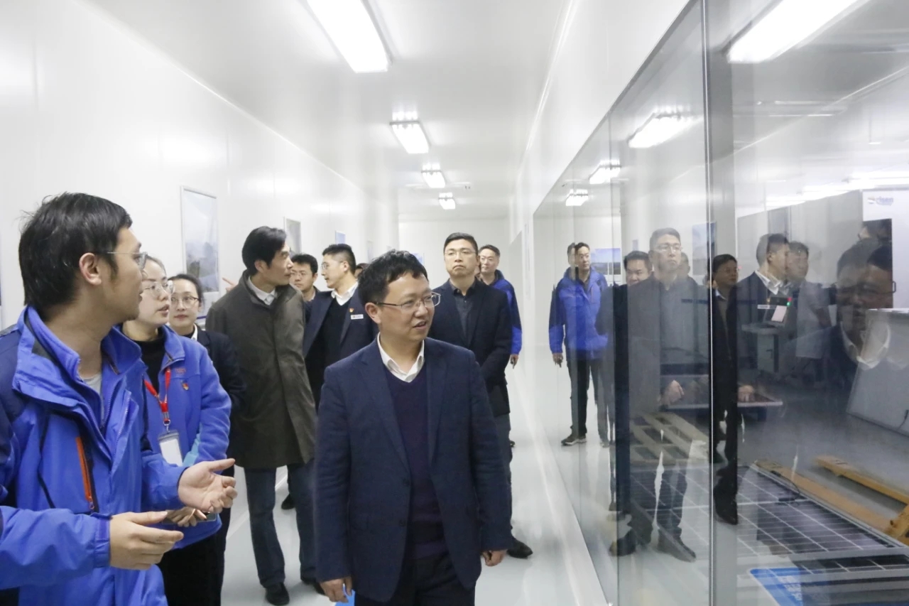 邵千钧调研东方日升集团